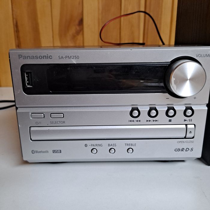 Miniwieża Panasonic SA-PM250 – Kompaktowy system audio z CD, Bluetooth