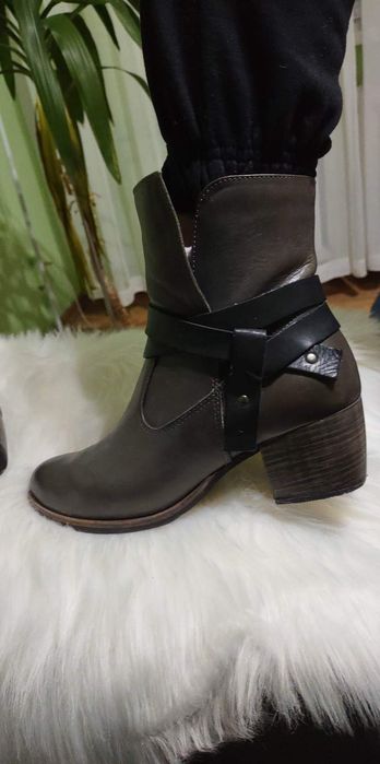 Skórzane botki rozmiar 37