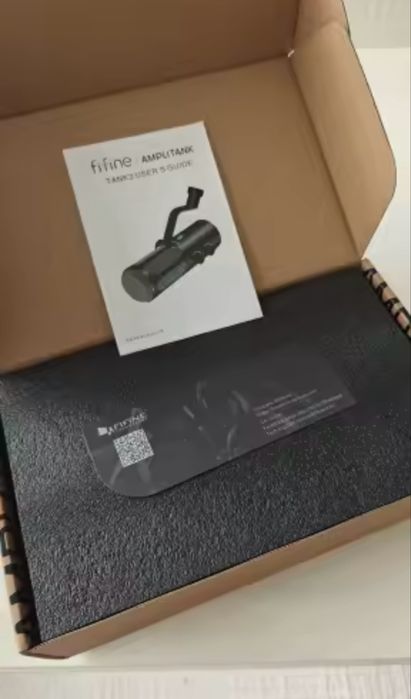Microfone gaming novo
