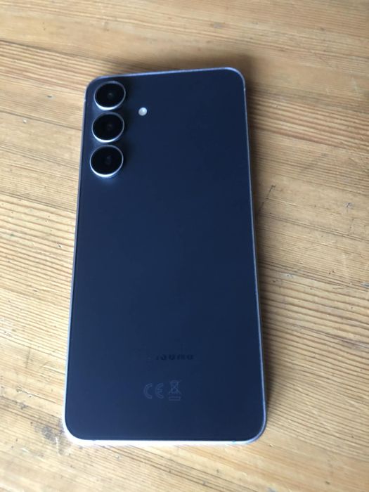Samsung  galaxy s25 fe