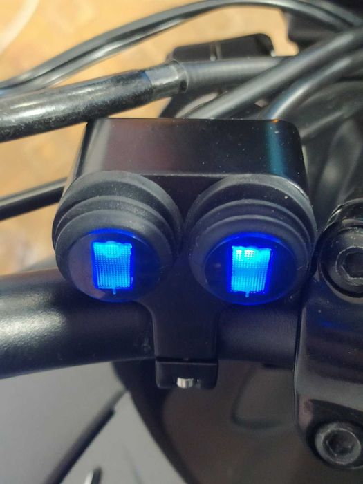 Мото кнопка на руль с влагозащитой и подсветкой VGEBY Dual Black 12В