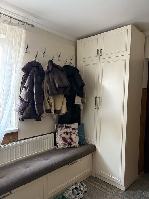 Продається шафа і комод  в коридор