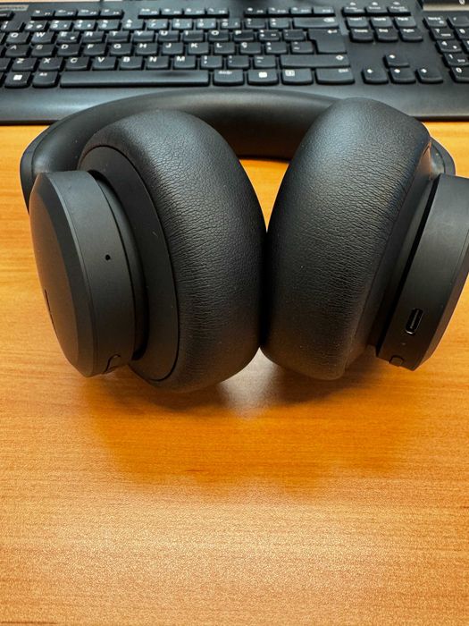 Auscultadores Bluetooth URBANISTA Los Angeles (Over Ear - Microfone - Noise Cancelling)