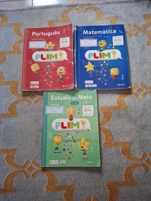 Livros escolares