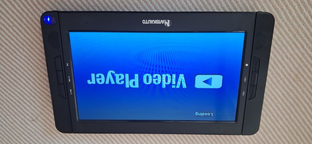 Відеоплеєр в авто Naviscauto акумуляторний