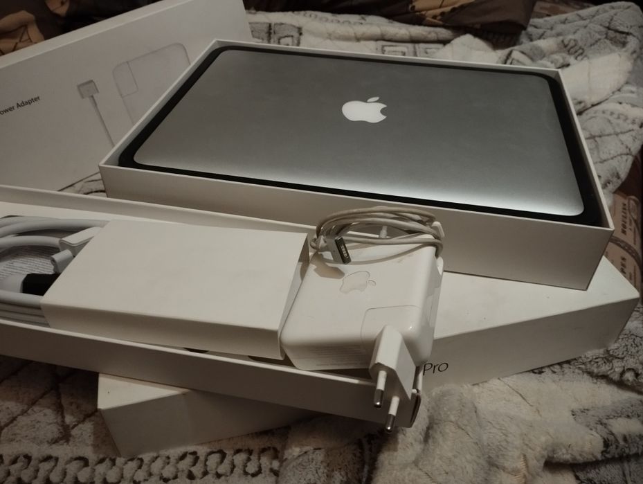 Продам MacBook Pro