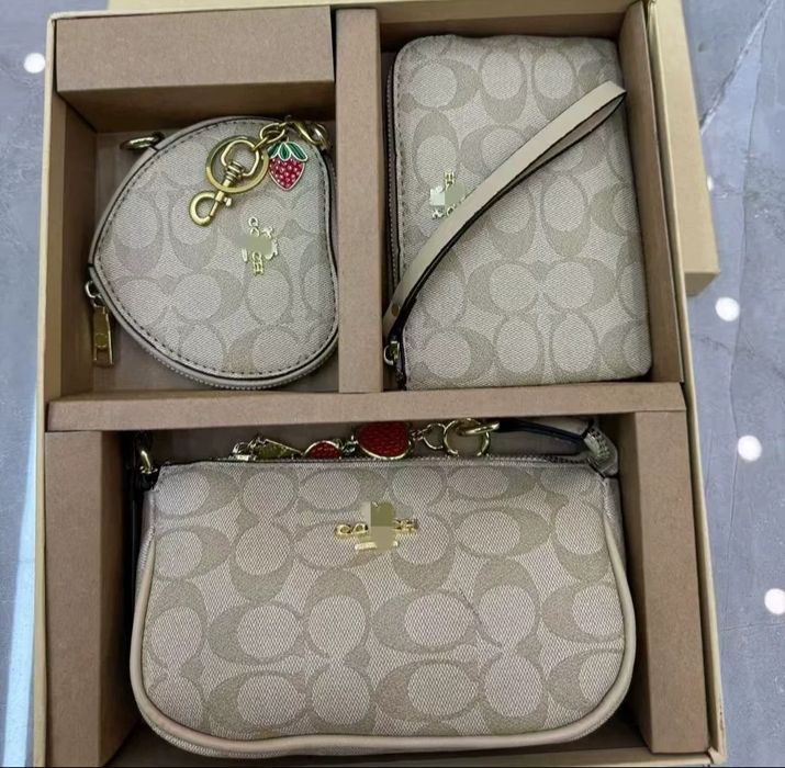 Подарунковий набір Coach сумка гаманець та брилок