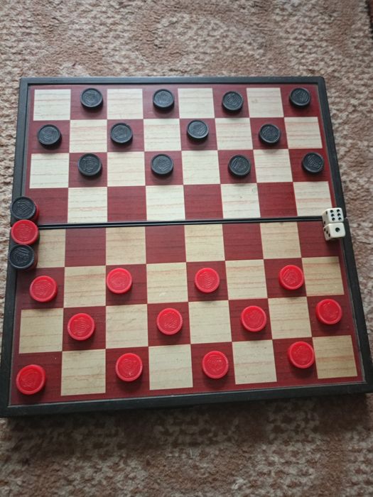 Шахмати Шахи нарды лото в доброму стані
