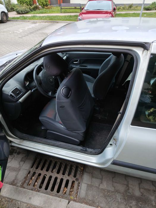 Renault Clio 2005