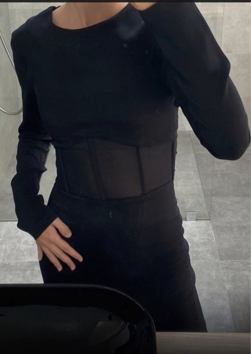 mała czarna sukienka