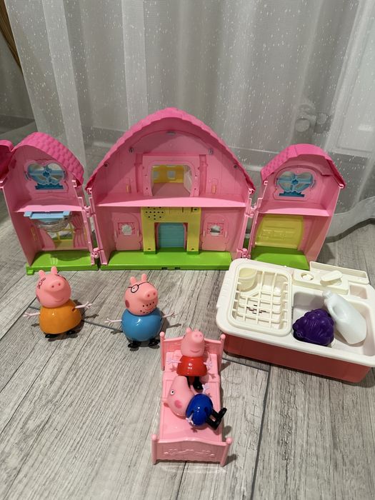 Домик свинки Пепи і Джорджа
