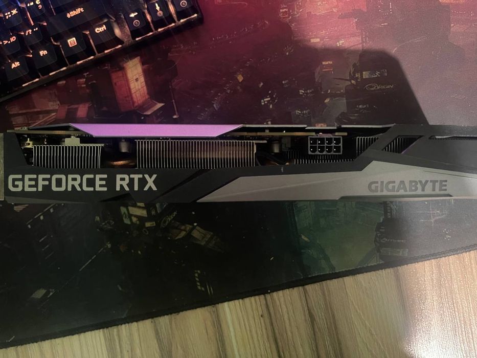 Продам відекарту  Gigabyte RTX 3060Ti 8Gb Gaming OC