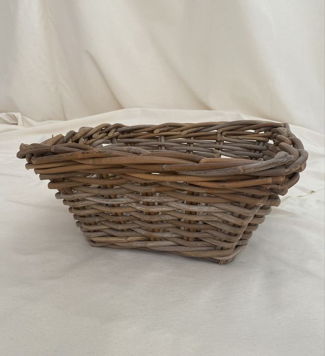 Cesto quadrado em verga64585231143170122