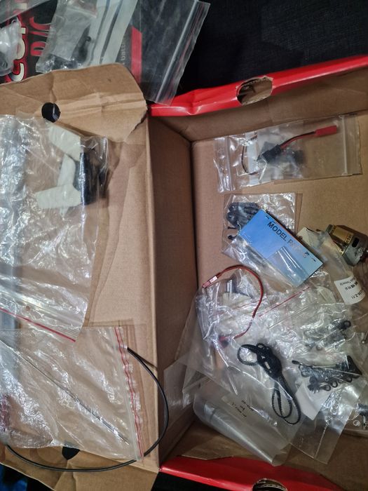 Helicóptero RC (Leia o Anúncio)