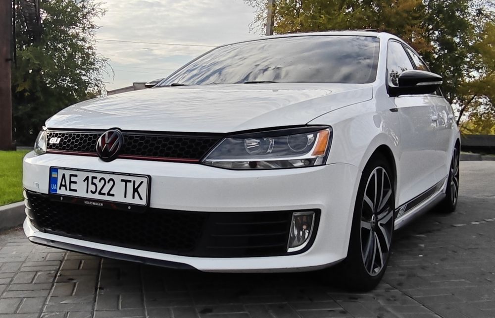 Продам Volkswagen Jetta 6 GLI