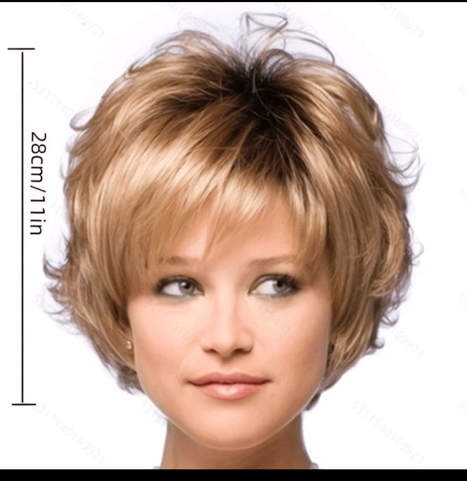 Peruka Pixie krótką jasny braz nr . 7