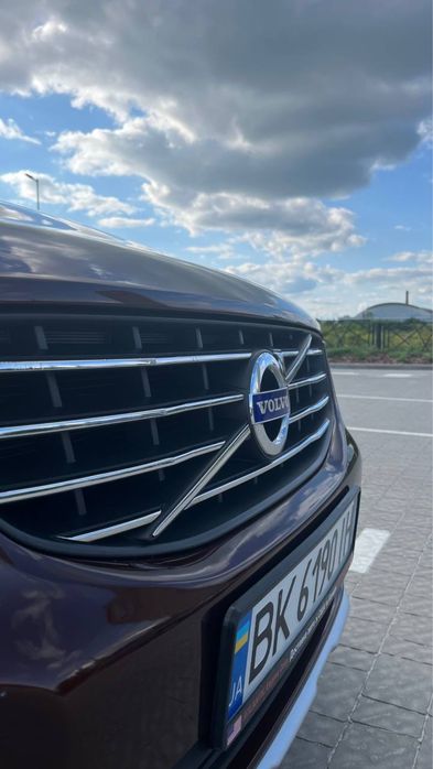 Volvo xc 60 2015р. 2.0тАТ(247лс)