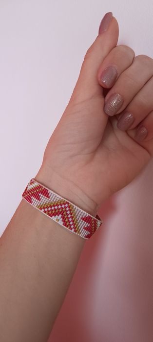 Bransoletka z koralików z indiańskim wzorem