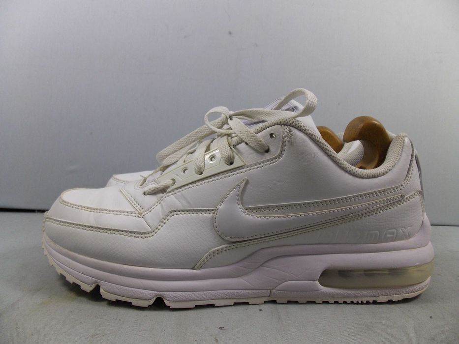 NIKE Air Max Ltd 3