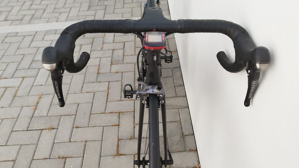 Canyon Aeroroad CF SLX full Ultegra 
Rodas de carbono Mavic cósmic SLE