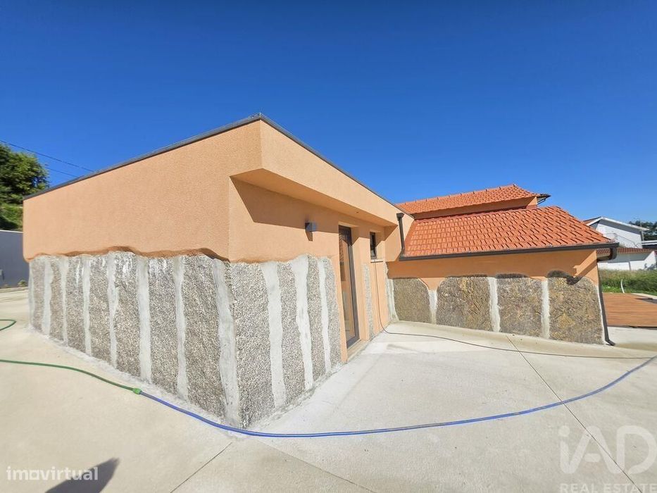 Casa de Campo T3 em Candemil e Gondar de 88 m2
