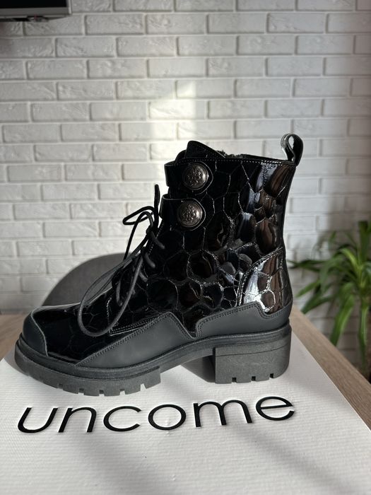 UNCOME BUTY DAMSKIE, skora naturalna model 33009 DRAGON NERO rozm. 38