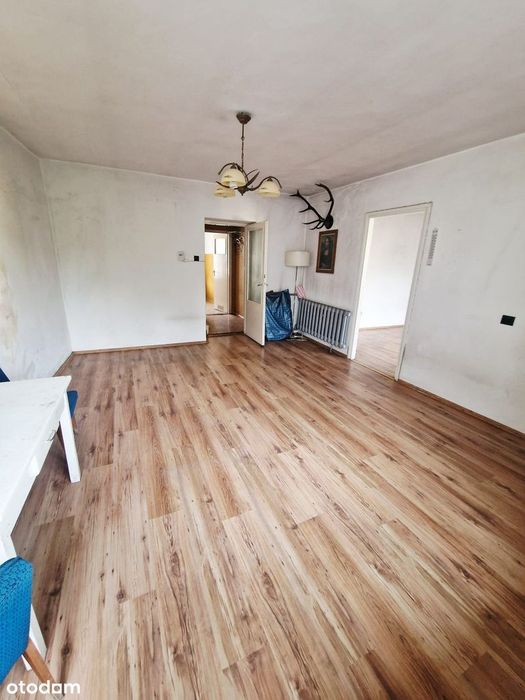 Mieszkanie z balkonem i miejscem postojowym w Świdnicy.