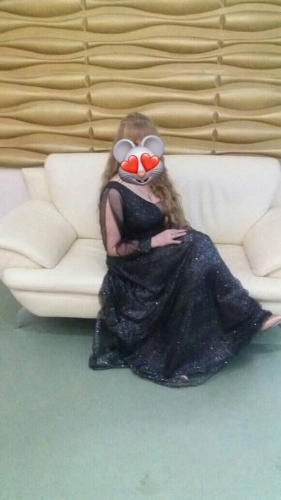 Чудова вечірня розкішна сукня