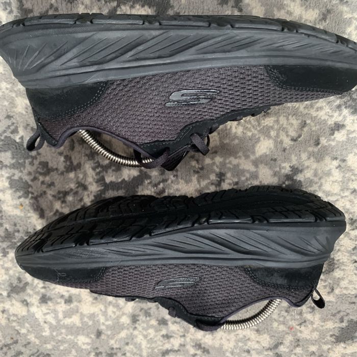 Продаю Кросівки Skechers