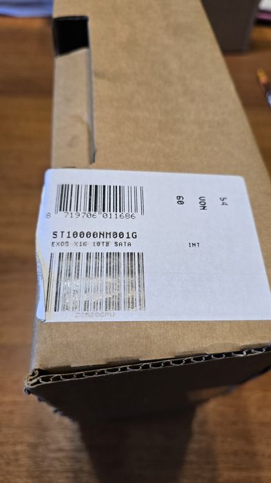 Жорсткий диск Seagate Exos X16 10 TB (ST10000NM001G)