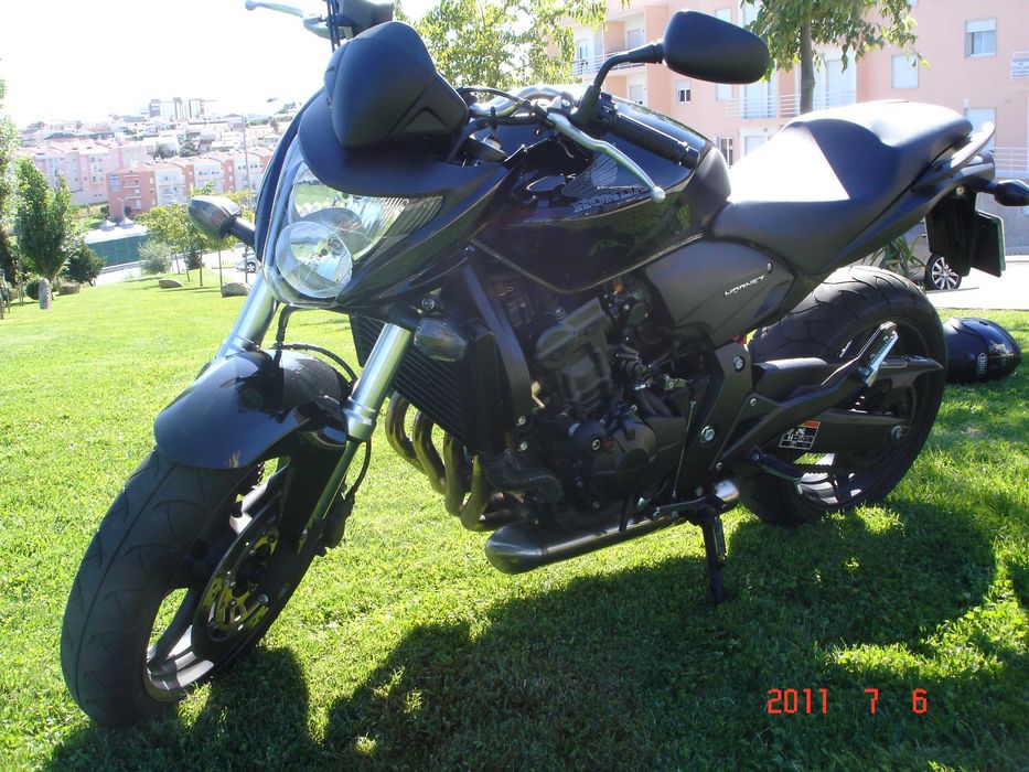Honda Hornet CB600F 2010 - 30.000 KM em muito bom estado