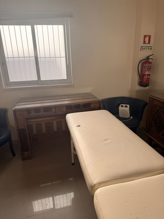 Gabinete de estetica em barbearia