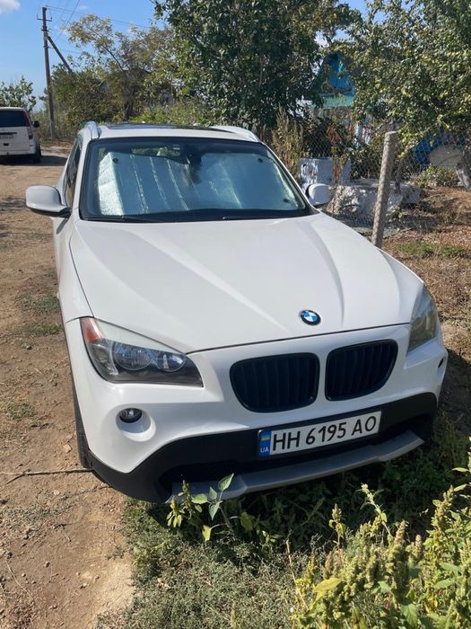 Продам BMW X1 xDrive