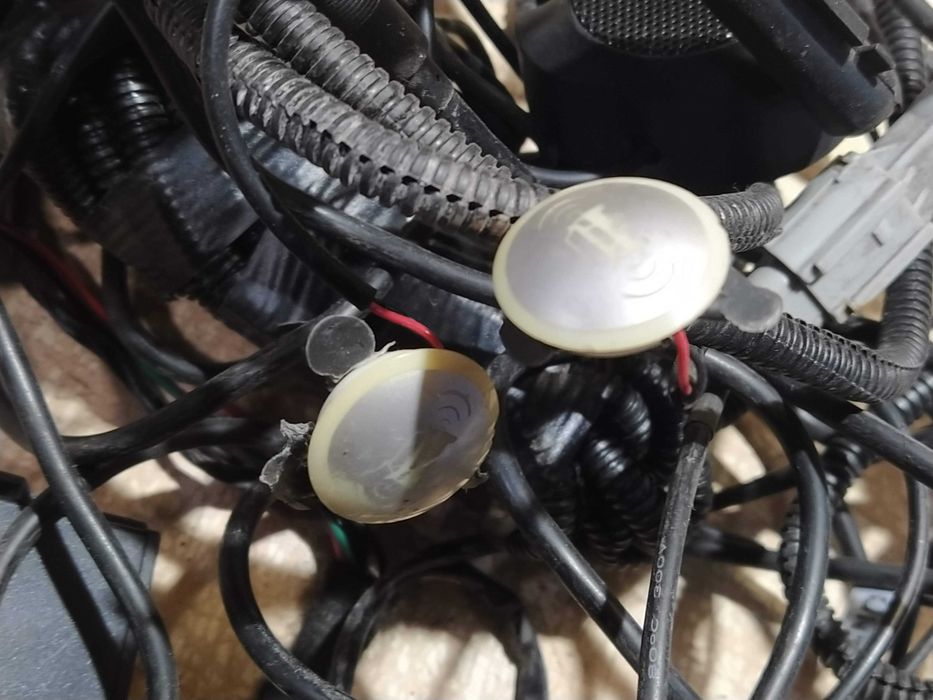 Система мертвых зон с датчиками универсальная