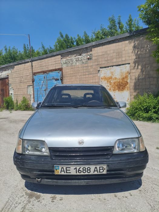 Продам опель кадет
