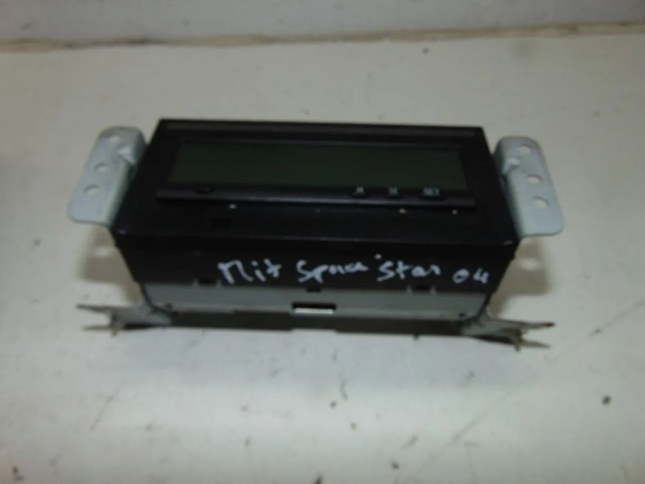 Mitsubishi space star/cargo consola frontal