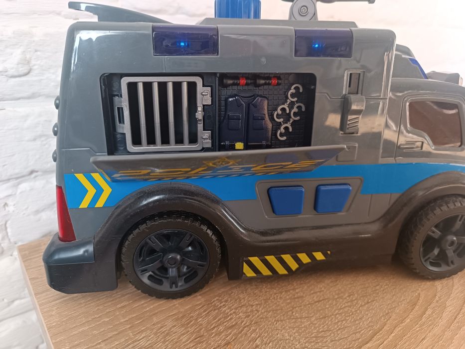 Фургон полицейский фирменный звуковые эффекты