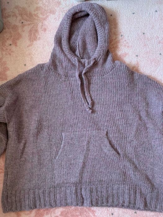 Sweter z kapturem fioletowy Andżela wełna kangurka wełniany kaptur