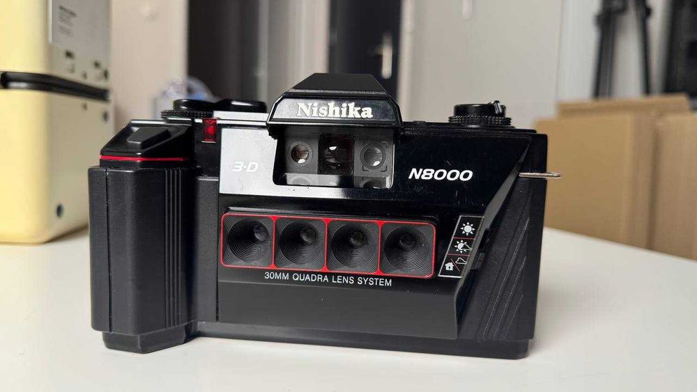 Nishika N8000 aparat 3D