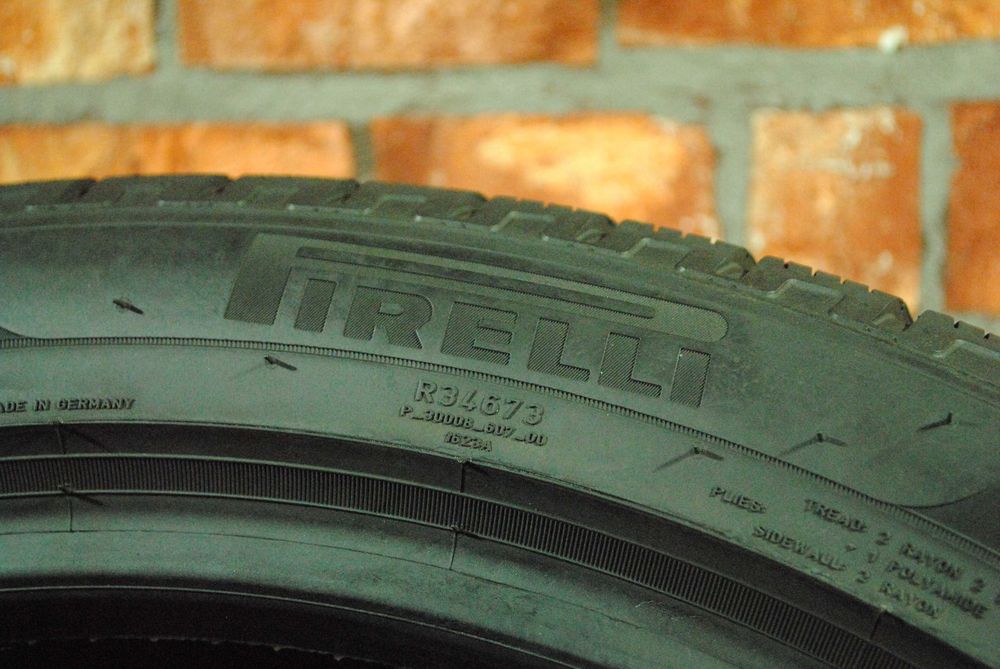 Pirelli 275/40-305/35 R21 Різно широкі