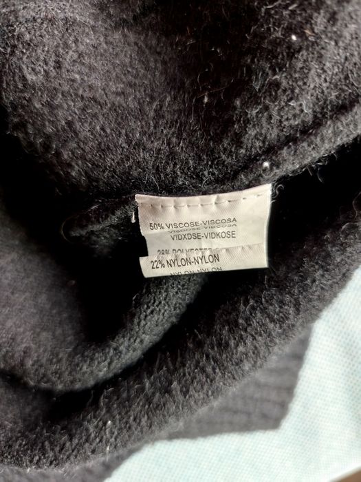 Sweter P-M czarny