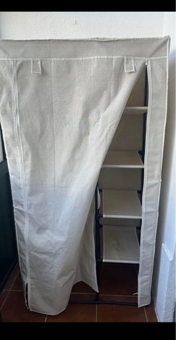 Armário/ Roupeiro portátil para arrumação