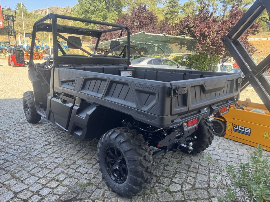 Can-Am Traxter PRO XU HD10