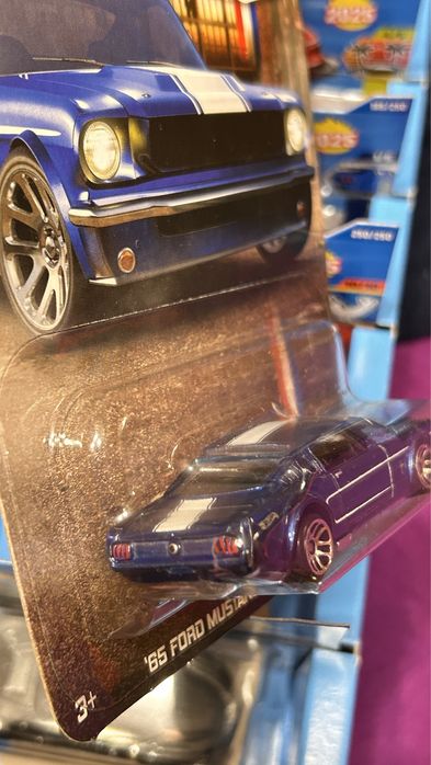 Hot Wheels 65 FORD MUSTANG 2+2 FASTBACK (Super chase)