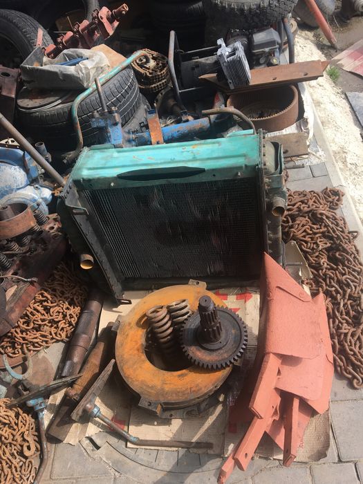 Продам запчастини до різних тракторів 80-90р.