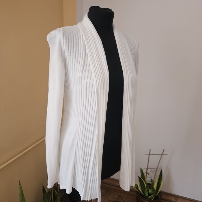 Biały sweterek Tara Colection S/M
