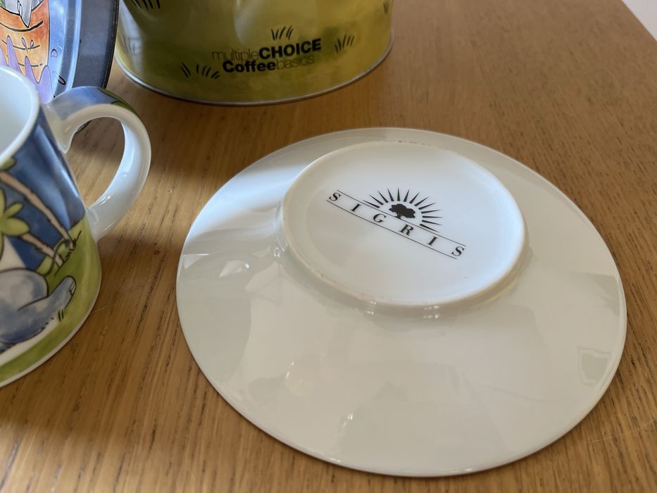 Cappuccino set - 2 chavenas/pratos em lata64740201997443123