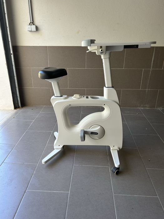 Bicicleta de exercicio e trabalho