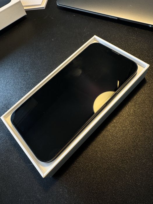 IPHONE 13 256 gb granatowy/czarny