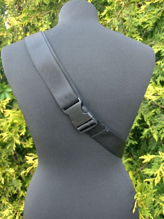 Pikowana nerka handmade – kwiatowy przód + czarny tył